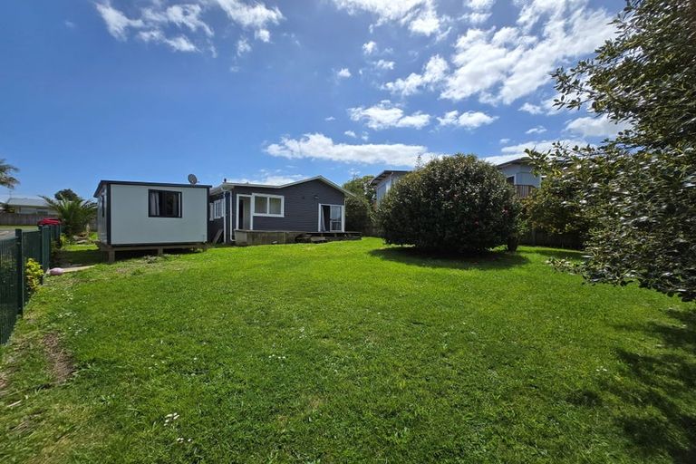 Photo of property in 40 Evans Road, Weymouth, Auckland, 2103