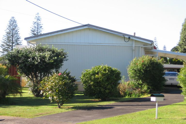 Photo of property in 27 Forest Glen, Orewa, 0931