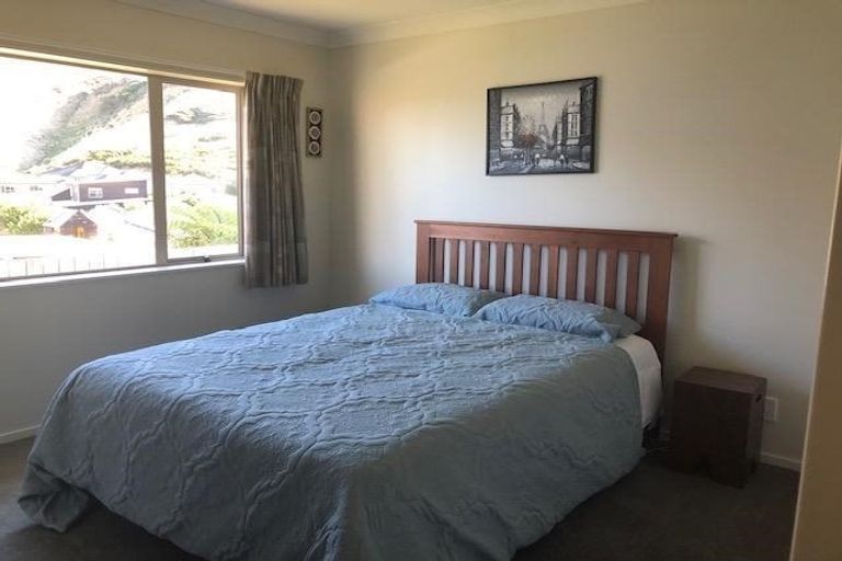 Photo of property in 89 Amesbury Drive, Churton Park, Wellington, 6037