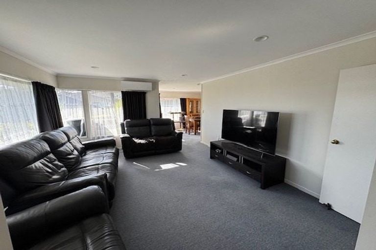 Photo of property in 18 Lizzie Lane, Clover Park, Auckland, 2019
