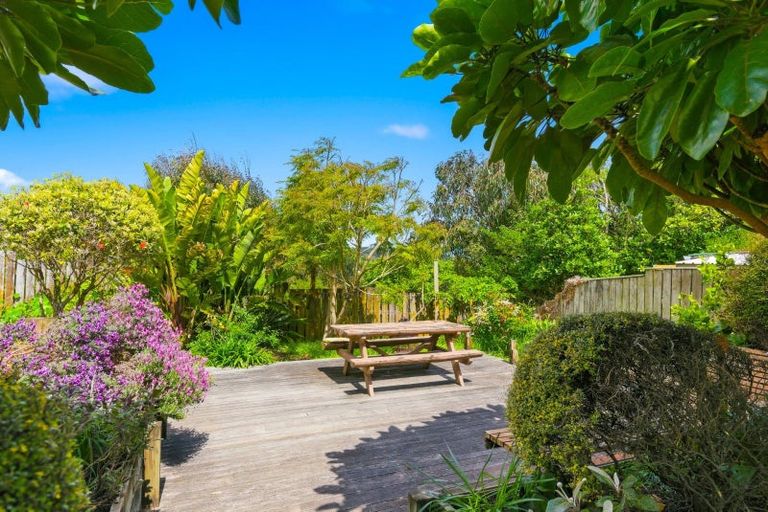 Photo of property in 43 Manuka Street, Otaki Beach, Otaki, 5512