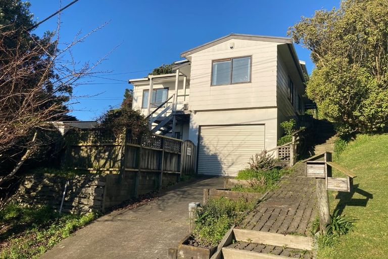 Photo of property in 15a Fraser Avenue, Johnsonville, Wellington, 6037