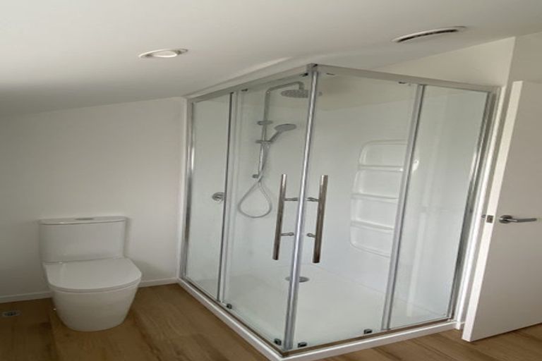 Photo of property in 56a Oxford Terrace, Epuni, Lower Hutt, 5011