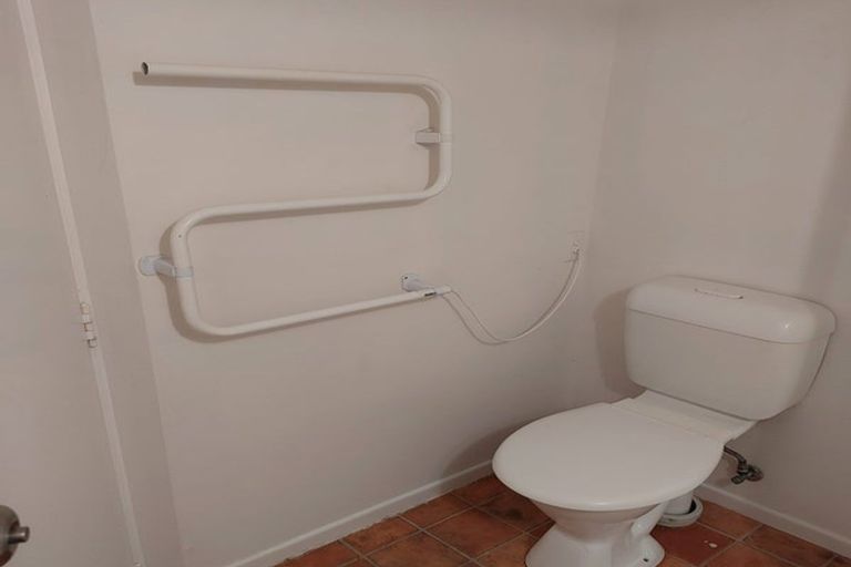 Photo of property in 91a Sylvan Avenue, Northcote, Auckland, 0627