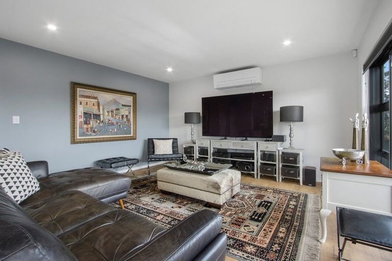 Photo of property in 13 Stingray Drive, Omokoroa, 3114