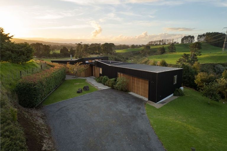 Photo of property in 890 Pirongia Road, Pirongia, Te Awamutu, 3876