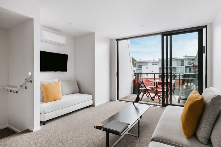 Photo of property in 4/17 Victoria Road, Mount Maunganui, 3116