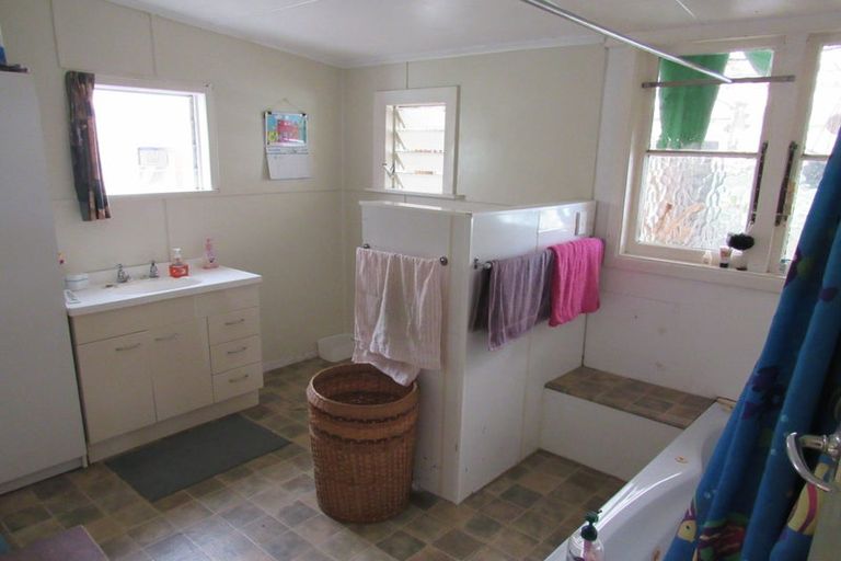 Photo of property in 36 Hunter Street, Hawera, 4610