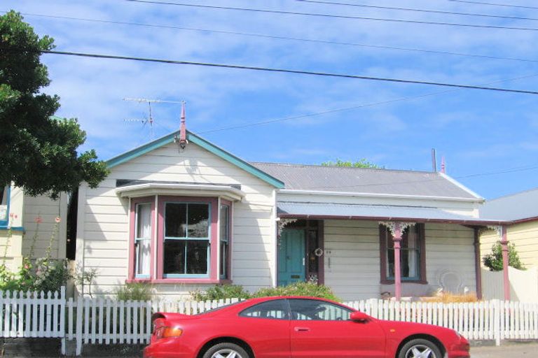 Photo of property in 25 Wright Street, Mount Cook, Wellington, 6021