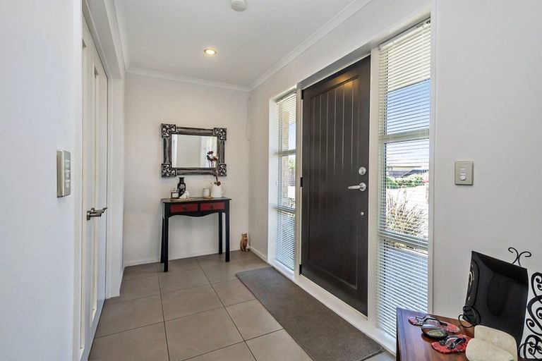 Photo of property in 49 Somerville Crescent, Aidanfield, Christchurch, 8025