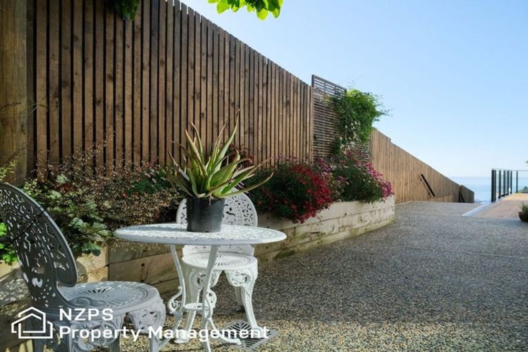 Photo of property in 34 Seaview Terrace, Kew, Dunedin, 9012
