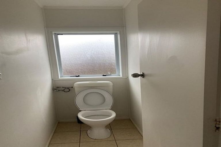 Photo of property in 2/13 Hayward Road, Papatoetoe, Auckland, 2025