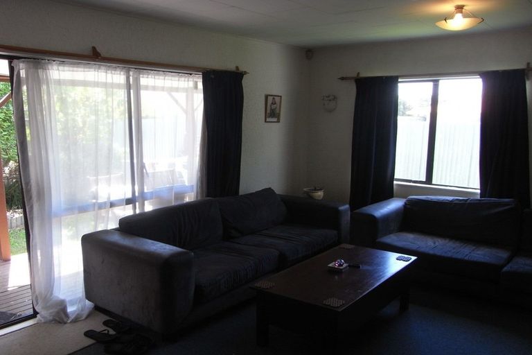 Photo of property in 2/38 Townshend Crescent, Greenmeadows, Napier, 4112