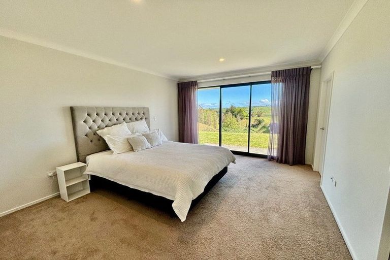 Photo of property in 10 Quarry Ridge, Poraiti, Napier, 4182