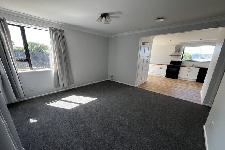 Photo of property in 25 Hiwi Crescent, Titahi Bay, Porirua, 5022