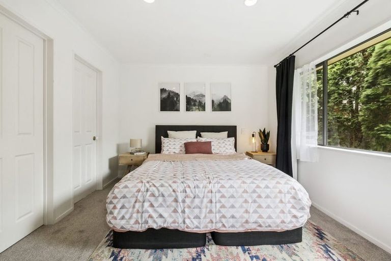 Photo of property in 23 Delmont Close, East Tamaki Heights, Auckland, 2016