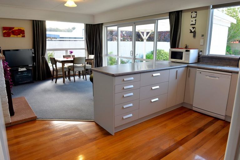 Photo of property in 16 Sandringham Street, Oamaru North, Oamaru, 9400