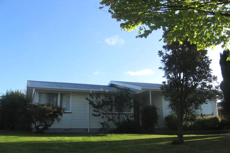 Photo of property in 58 Stillwater Place, Westbrook, Palmerston North, 4412