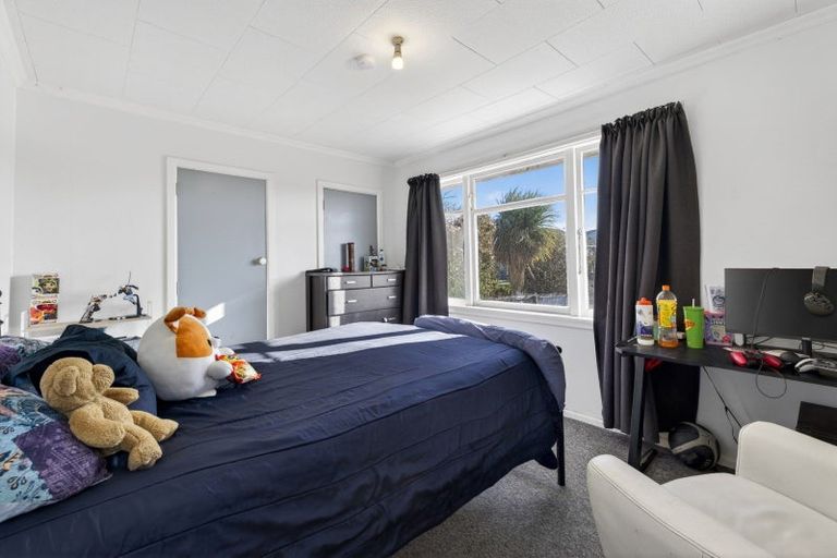 Photo of property in 23 Taurima Street, Hei Hei, Christchurch, 8042