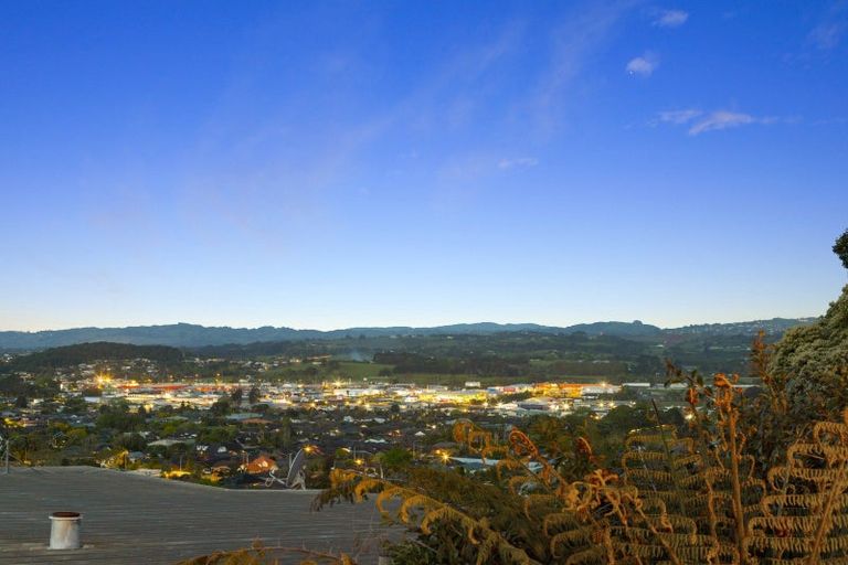 Photo of property in 1a Routly Avenue, Pukekohe, 2120