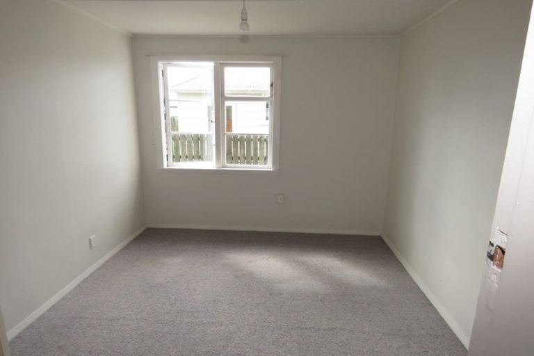 Photo of property in 8 Colvin Street, Westport, 7825