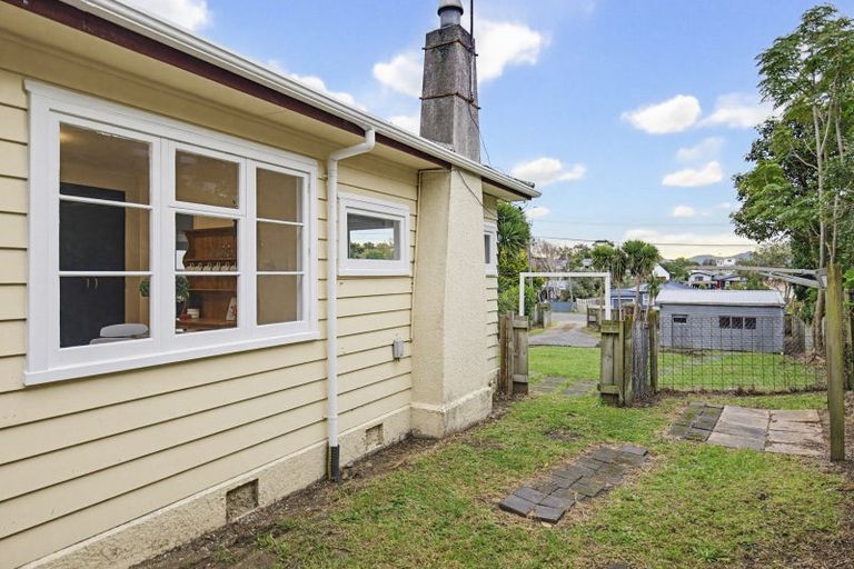 Photo of property in 224 Matai Road, Raumati Beach, Paraparaumu, 5032
