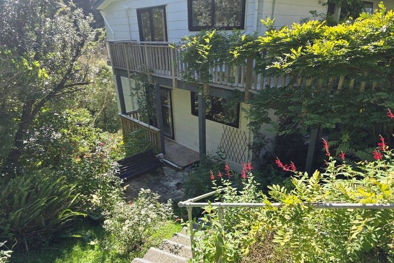 Photo of property in 24 Silverstream Road, Crofton Downs, Wellington, 6035