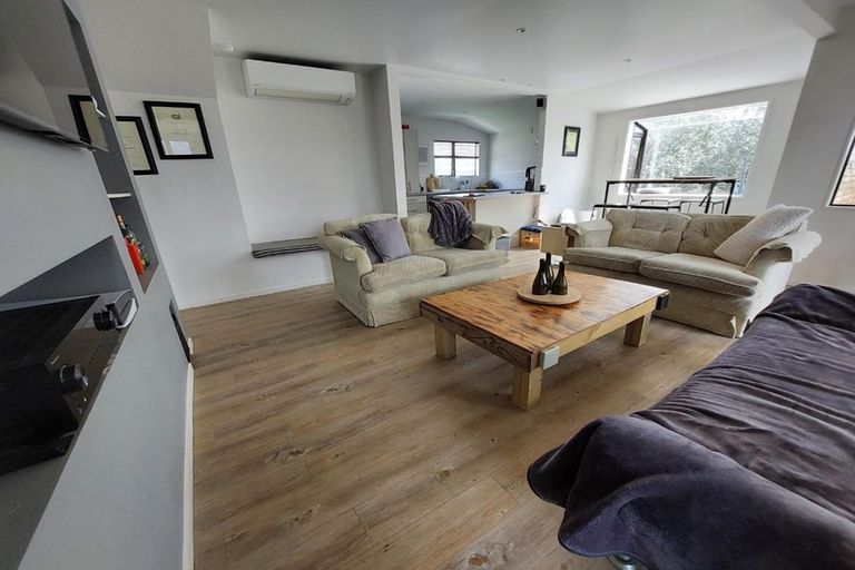 Photo of property in 2/24 Lancaster Road, Beach Haven, Auckland, 0626