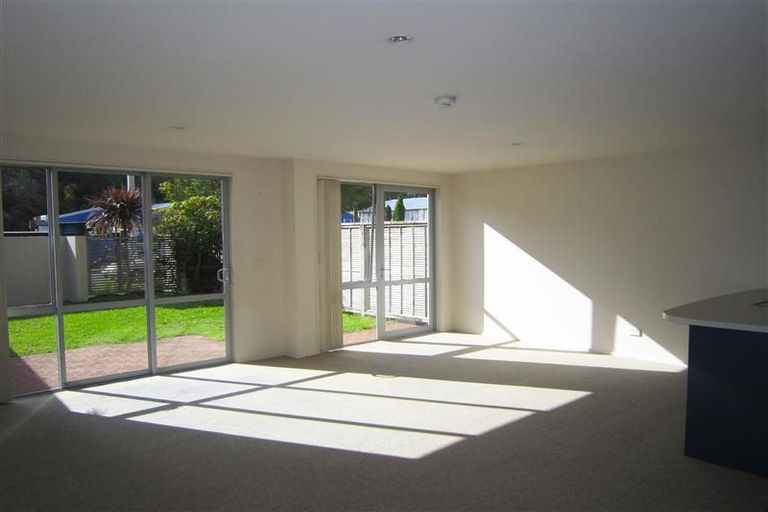 Photo of property in 19/36p Bute Road, Browns Bay, Auckland, 0630