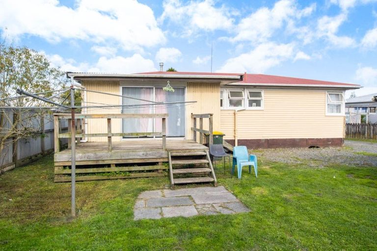 Photo of property in 27 President Avenue, Papakura, 2110