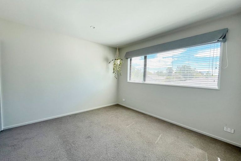 Photo of property in 1/57 Woodville Street, Edgeware, Christchurch, 8013
