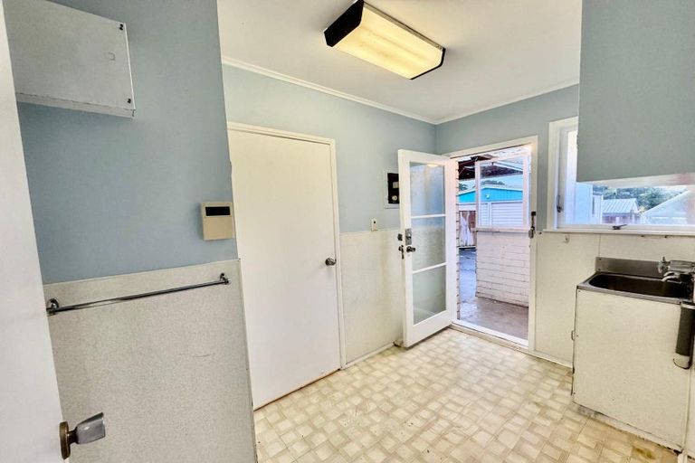 Photo of property in 18 Harford Place, Pakuranga Heights, Auckland, 2010