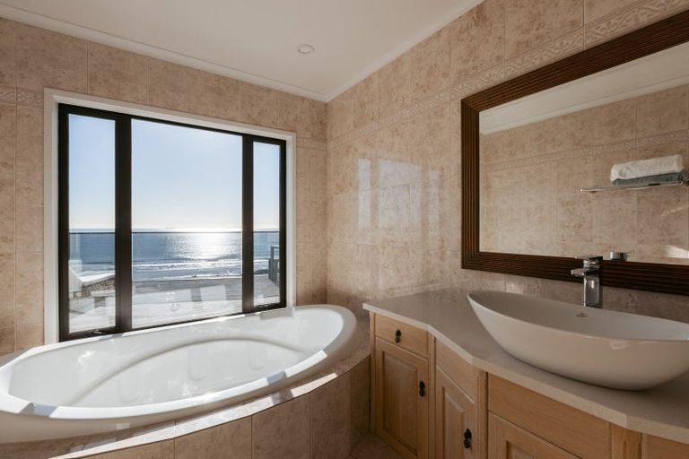Photo of property in 171 Oceanbeach Road, Mount Maunganui, 3116