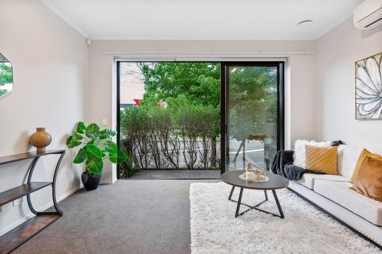 Photo of property in 6/89 Hobsonville Point Road, Hobsonville, Auckland, 0616