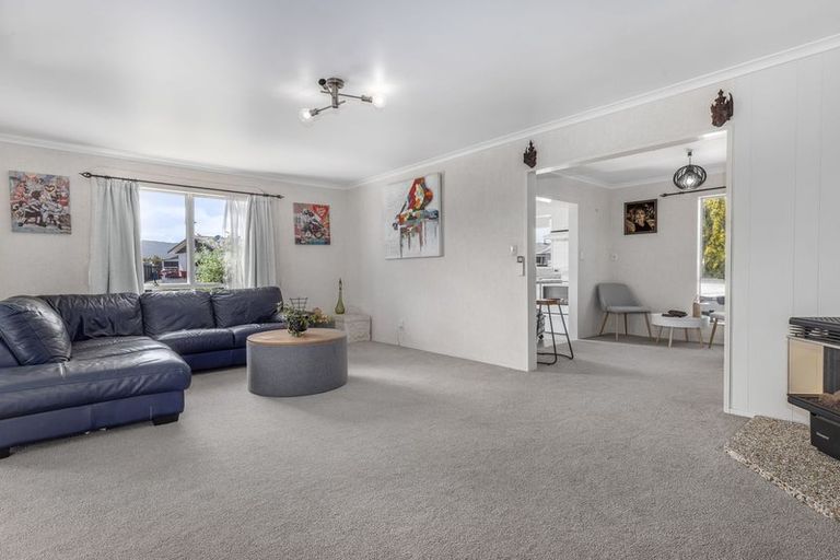 Photo of property in 3 Rimu Street, Levin, 5510