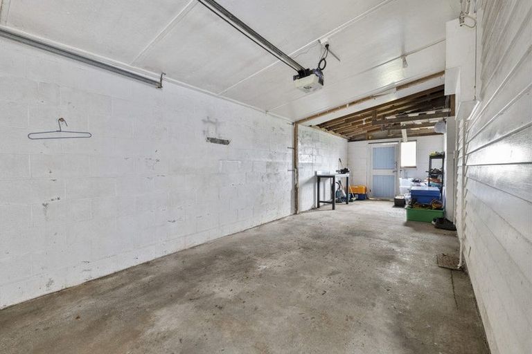 Photo of property in 5 Ngaio Place, Hawera, 4610