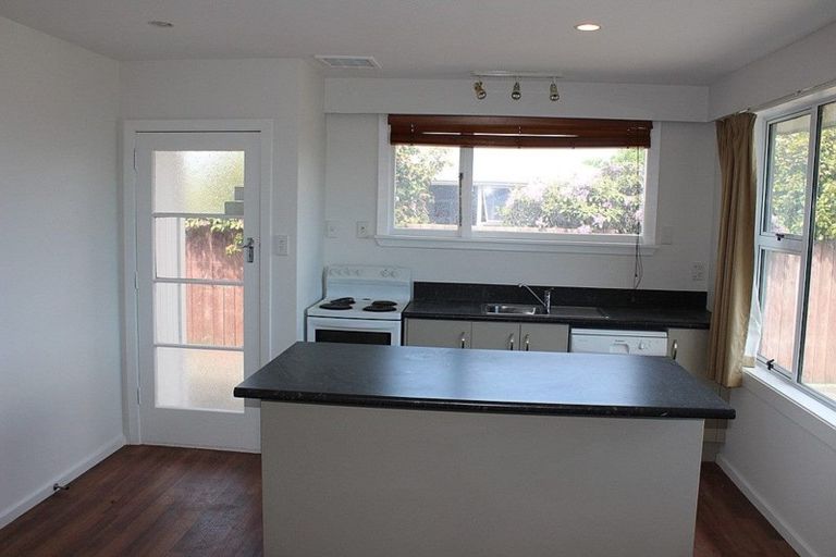Photo of property in 206 Yaldhurst Road, Avonhead, Christchurch, 8042