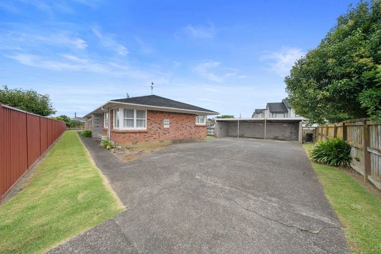 Photo of property in 10 Holden Place, Manukau, Auckland, 2025