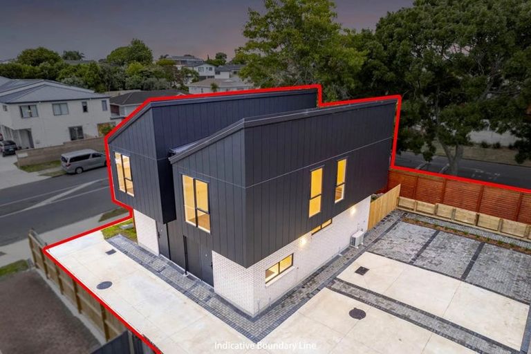 Photo of property in 38a Cascades Road, Pakuranga Heights, Auckland, 2010