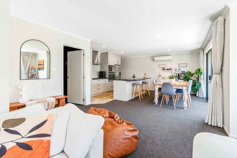 Photo of property in 4 Plate Lane, Papamoa, 3118