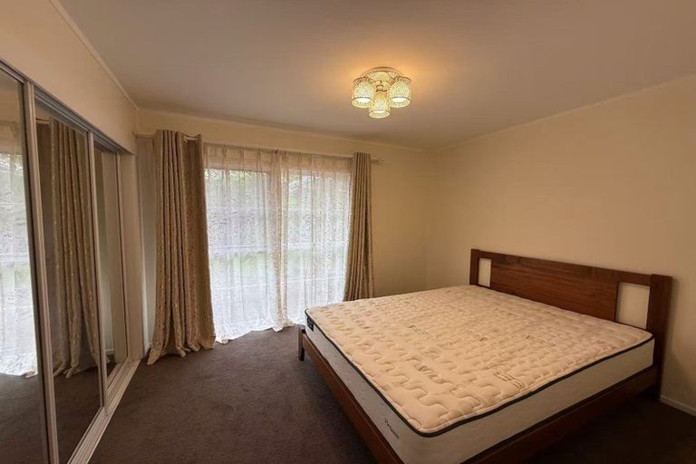 Photo of property in 47a Aberdeen Road, Castor Bay, Auckland, 0620