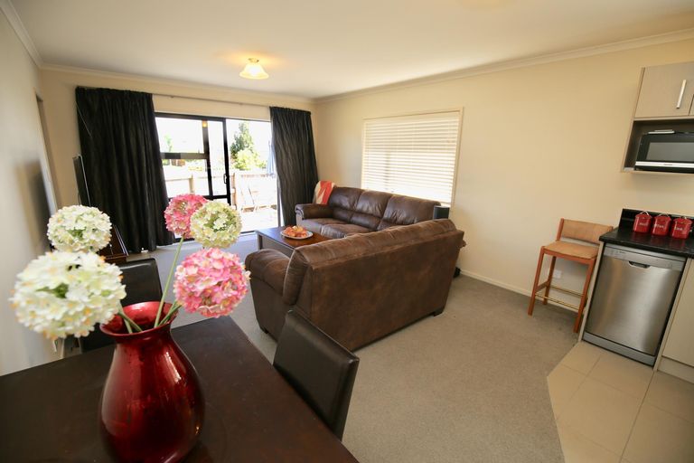 Photo of property in 23 Eastridge Terrace, Huntington, Hamilton, 3210