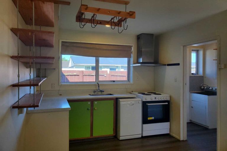 Photo of property in 2/557 Gloucester Street, Linwood, Christchurch, 8011
