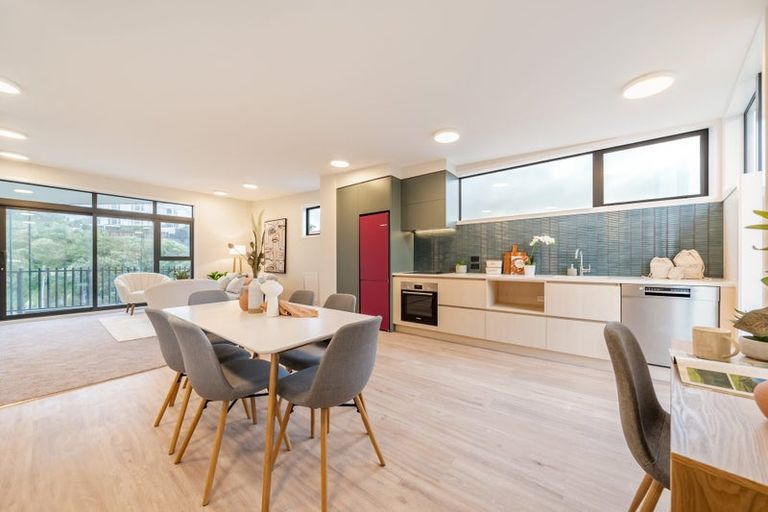 Photo of property in 52u7 Northland Road, Northland, Wellington, 6012