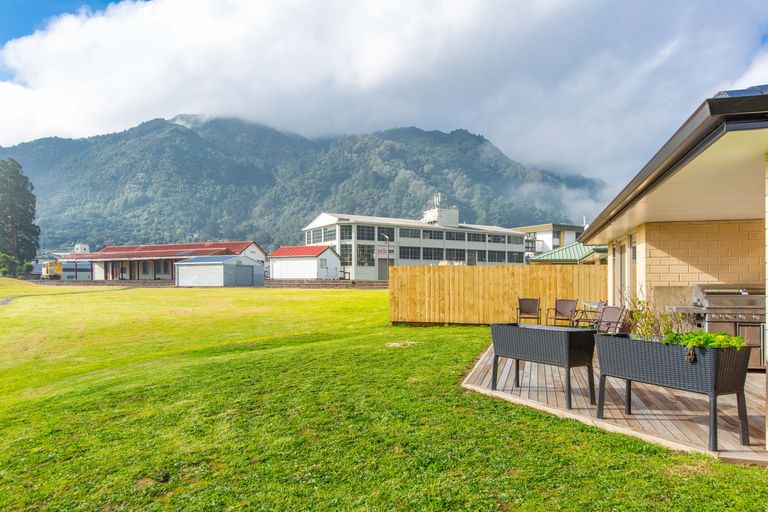 Photo of property in 11 George Street, Te Aroha, 3320