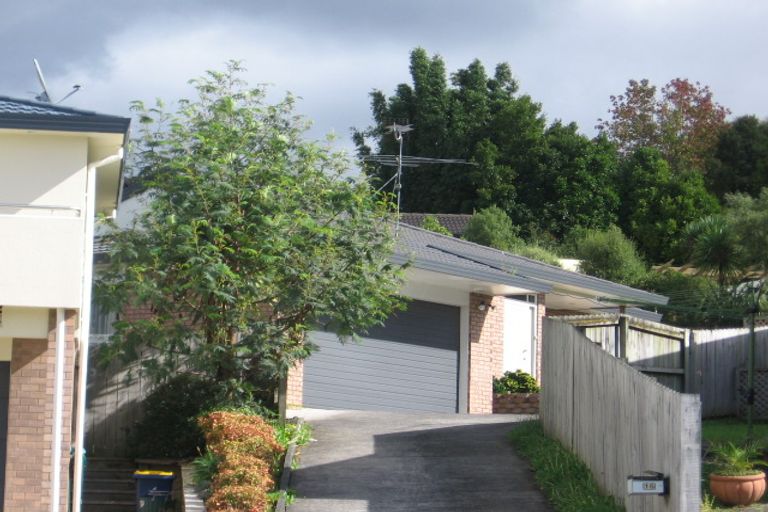Photo of property in 16 Ryden Place, Glen Eden, Auckland, 0602