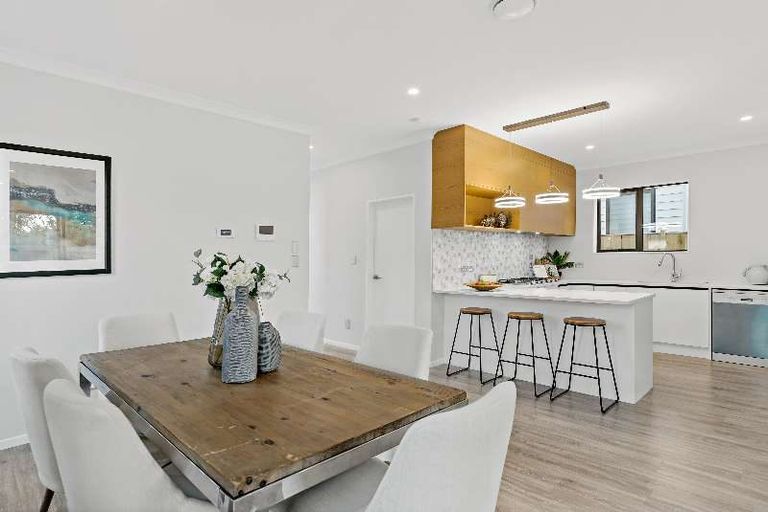 Photo of property in 18 Rapunga Drive, Hobsonville, Auckland, 0616