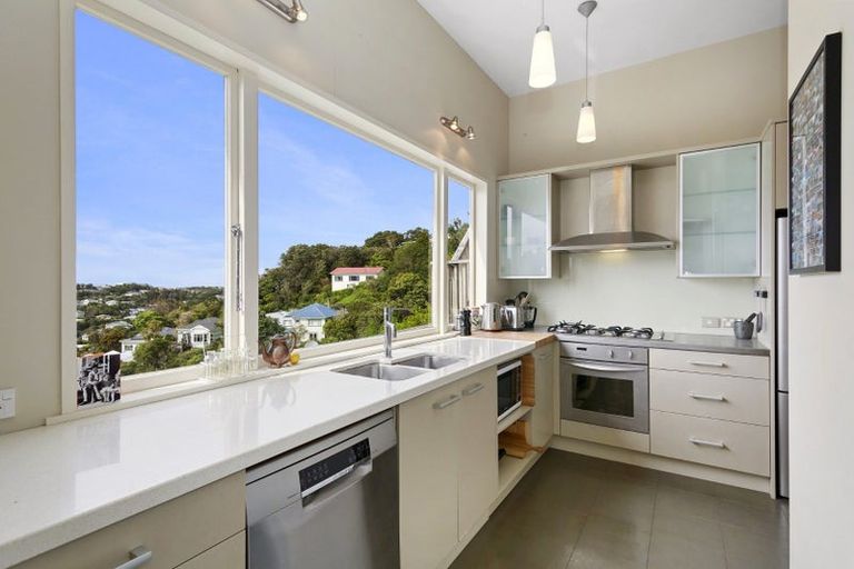 Photo of property in 93 Todman Street, Brooklyn, Wellington, 6021