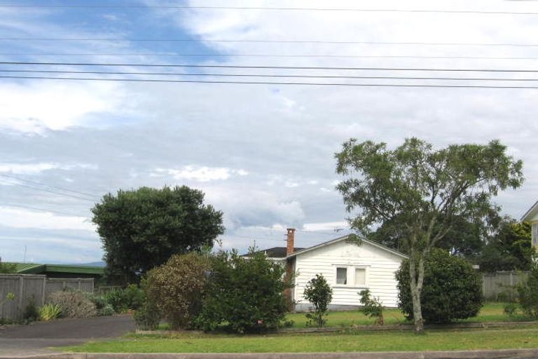Photo of property in 1/19 Toroa Street, Torbay, Auckland, 0630