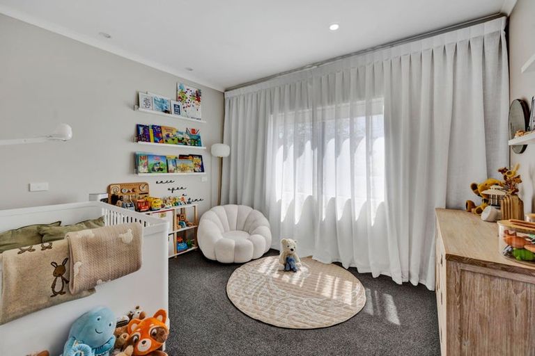 Photo of property in 24f Maire Street, Inglewood, 4330